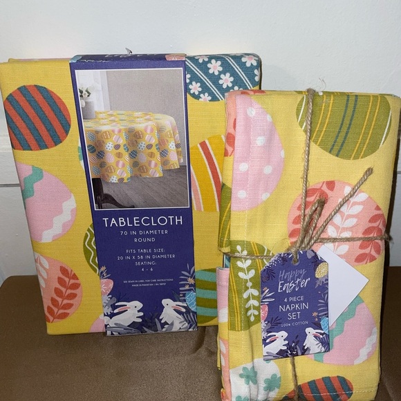 Easter tablecloth with napkins - Picture 2 of 3